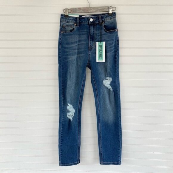 Charlotte Russe Refuge denim Beverly Hills Distressed fashion jeans size 1 NWT - Picture 1 of 8